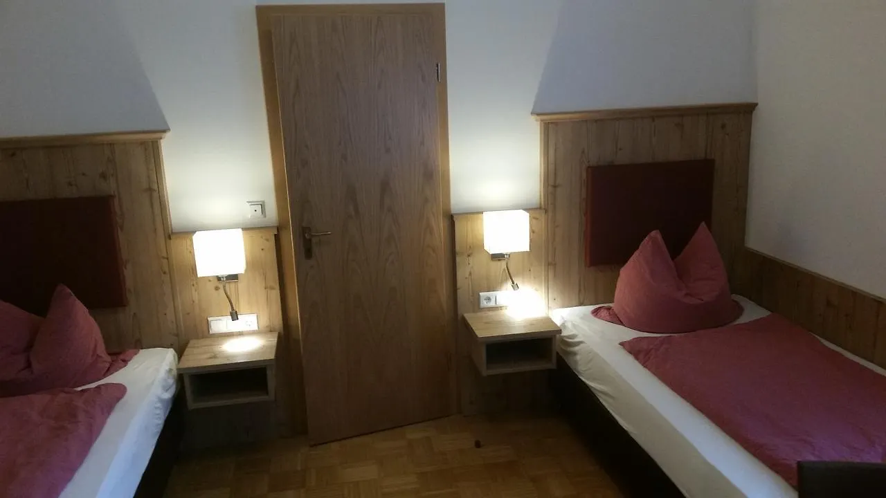 Gasthof Zur Frohen Einkehr Reichardsroth 3*,  Německo